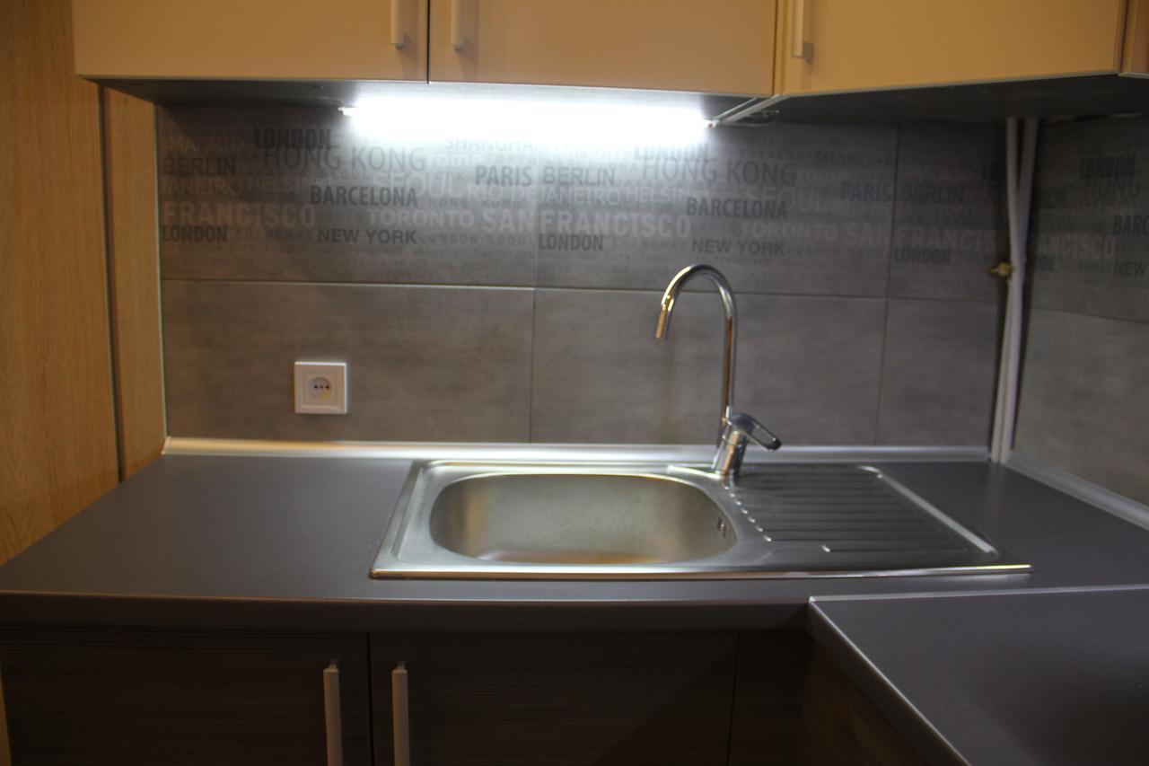 Apartment On Khorvatska Street Lvov Exteriér fotografie